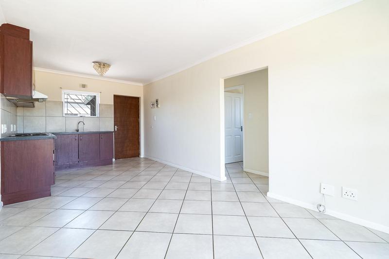 2 Bedroom Property for Sale in Buhrein Western Cape